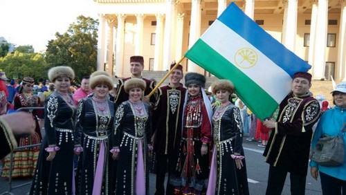 Фольклорный ансамбль песни и танца «Мирас» представляет Уфу на фестивале «Carnaval Sochi Fest 2017»